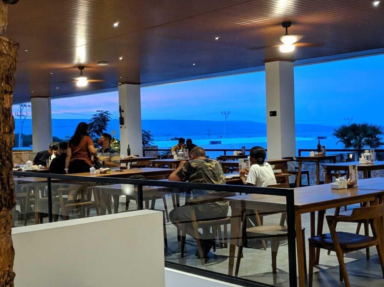 Kambaniru Beach Hotel & Resort