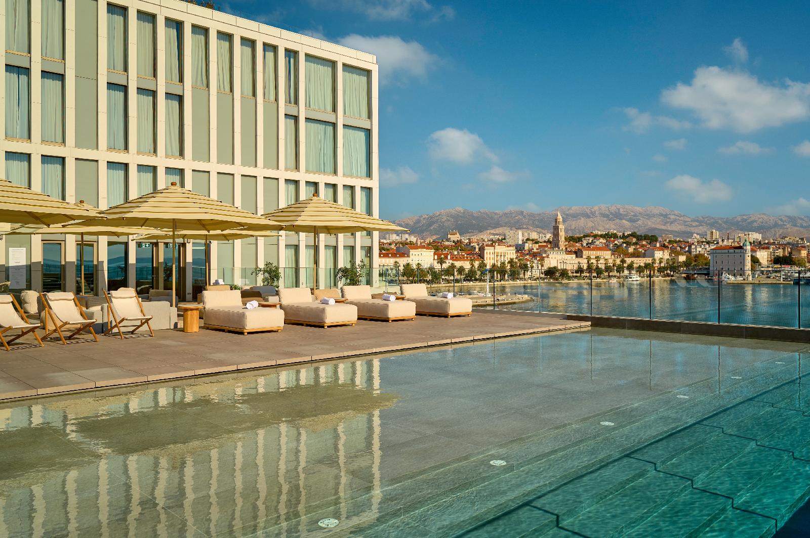 Hotel Ambasador