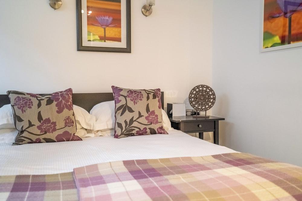 Pod Rooms - Nell Gwynn House Apartments