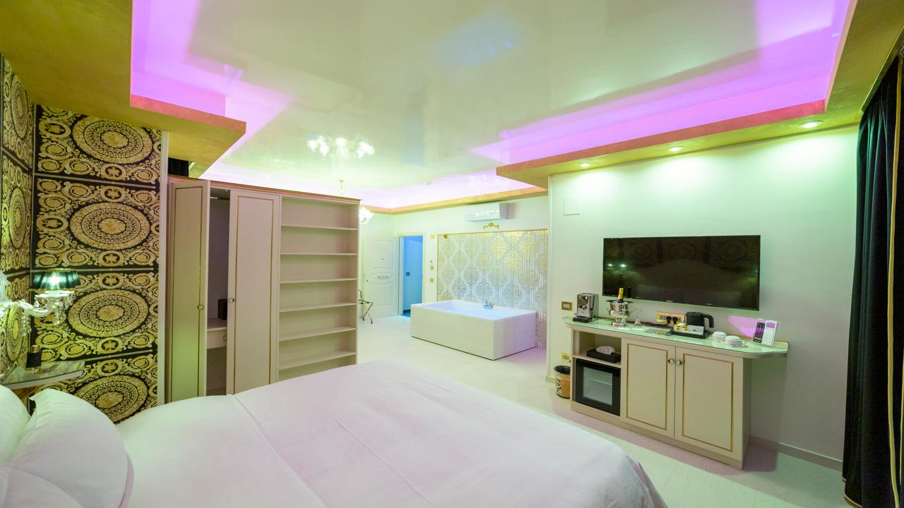 Leucosya Luxury Rooms