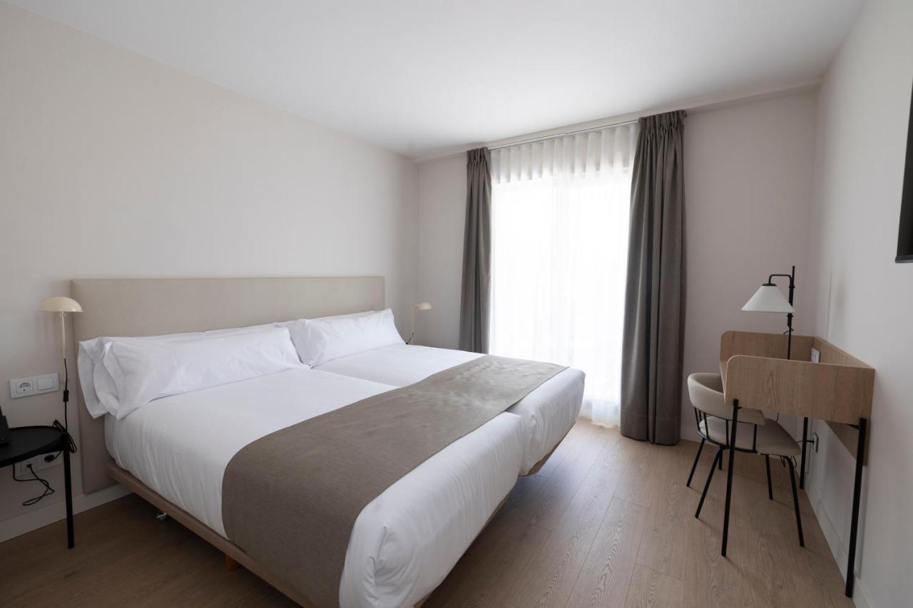Hotel H4