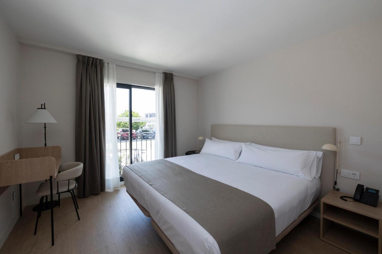 Hotel H4
