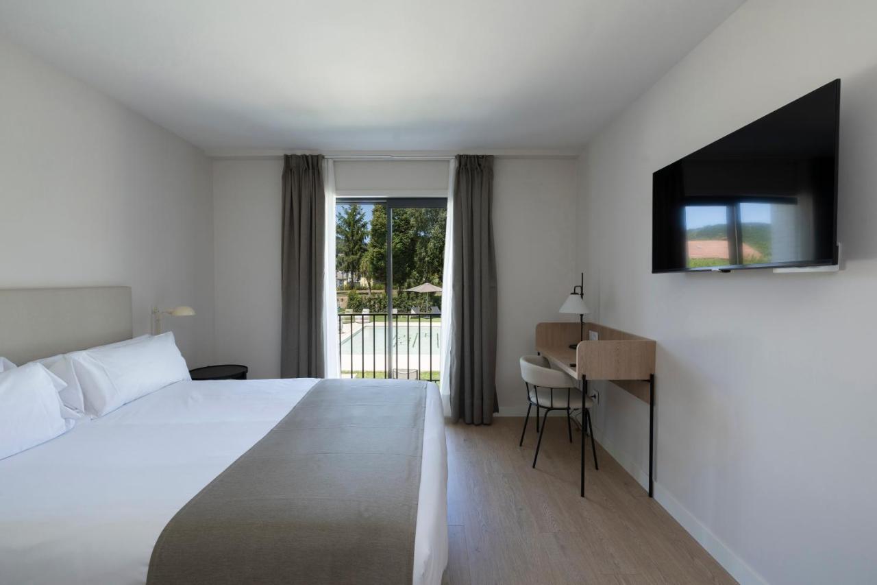 Hotel H4