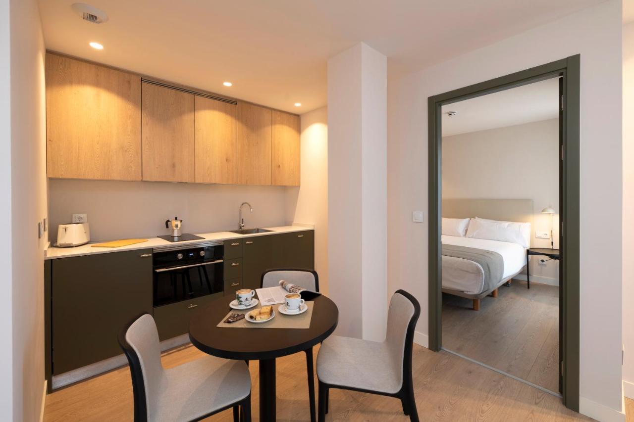 Hotel H4
