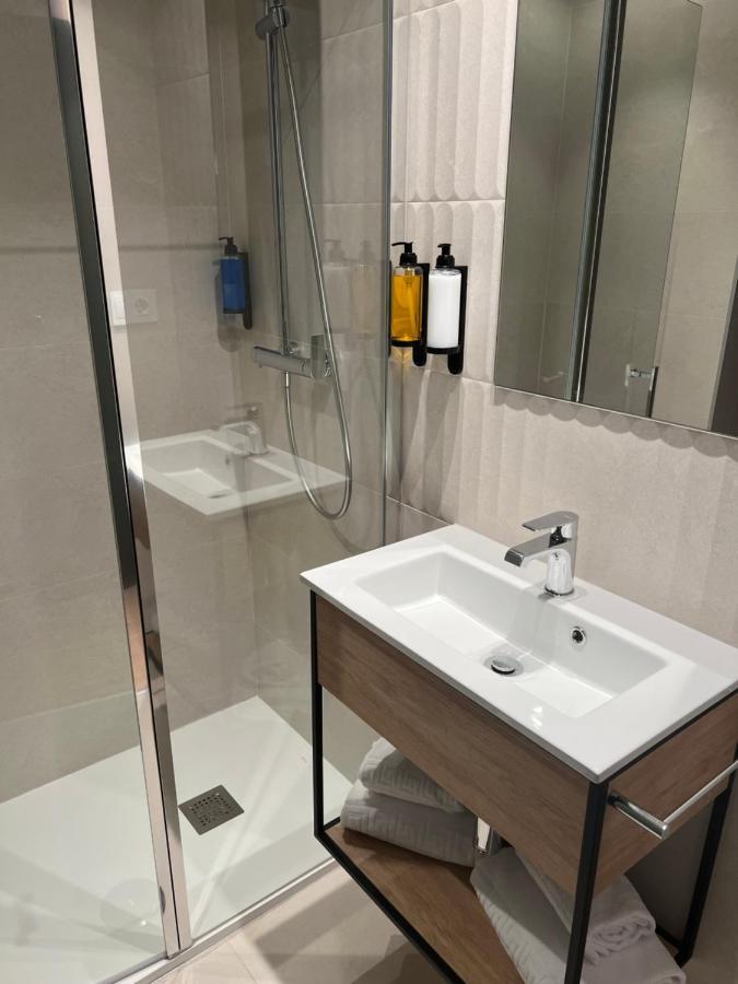 Hotel H4