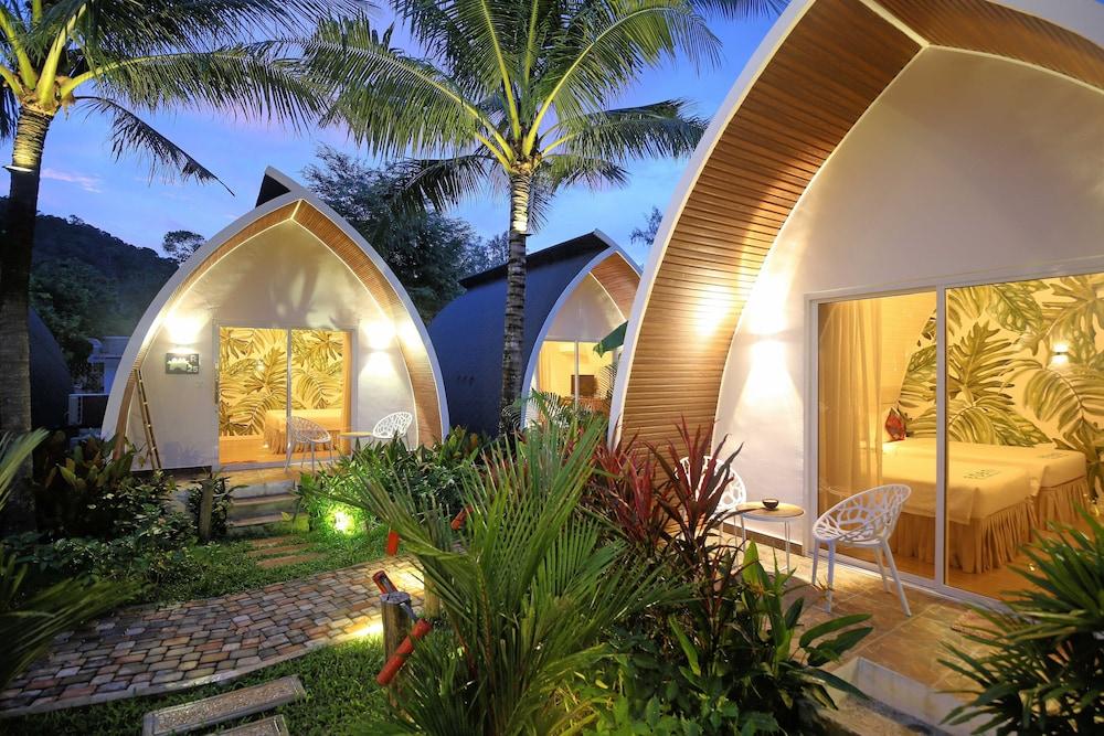 Eden Beach Resort
