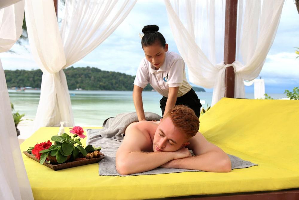 Eden Beach Resort