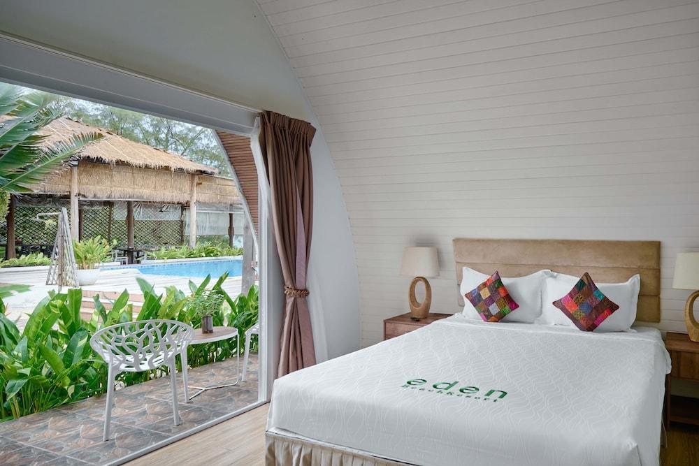 Eden Beach Resort
