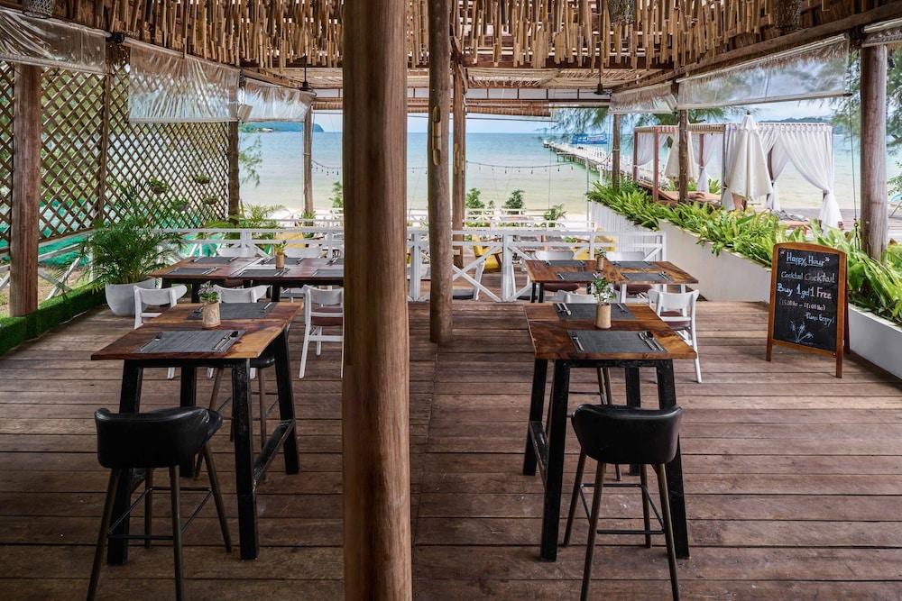 Eden Beach Resort