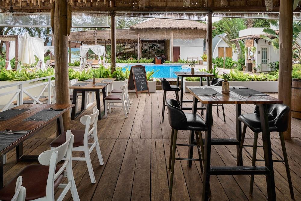 Eden Beach Resort