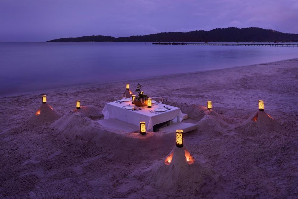 Eden Beach Resort