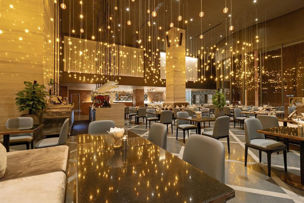 SUN & MOON Riverside Hotel
