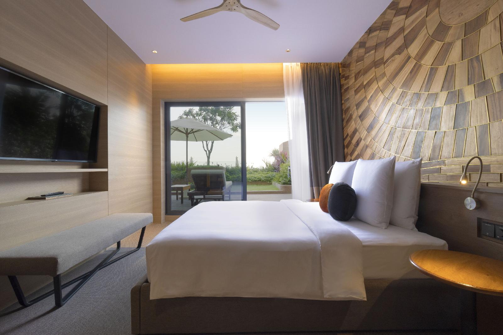 SUN & MOON Riverside Hotel