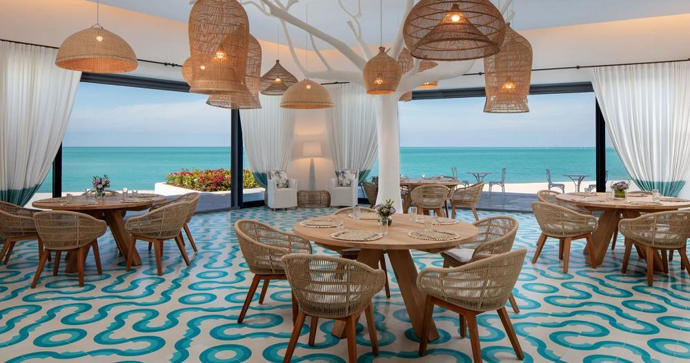 Anantara Santorini Abu Dhabi Retreat