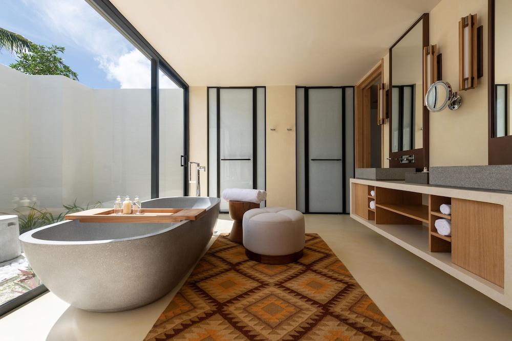 Kuda Villingili Resort Maldives