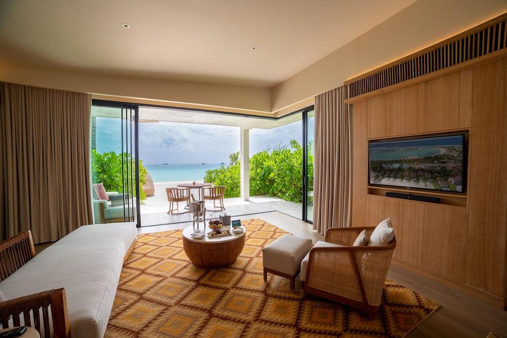Kuda Villingili Resort Maldives