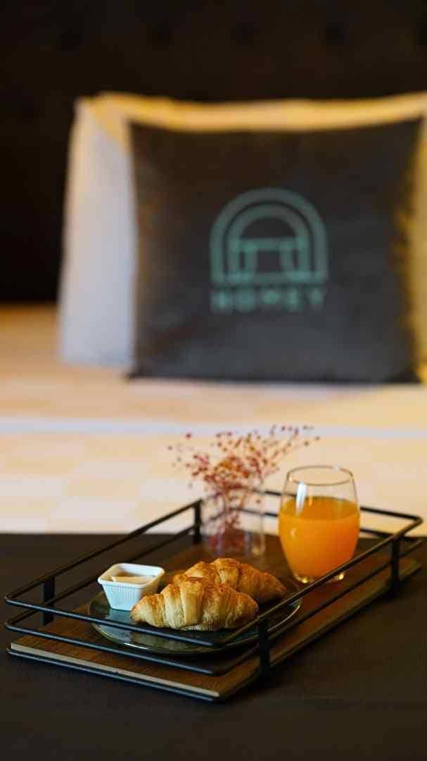 Homey AirPort Hotel