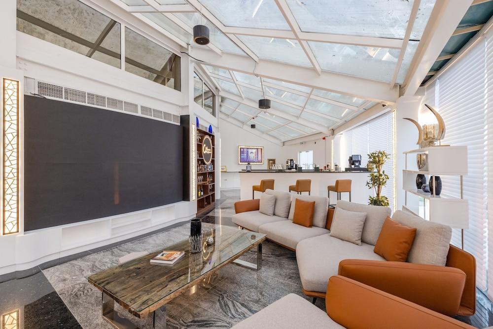 Nirvana Retreat