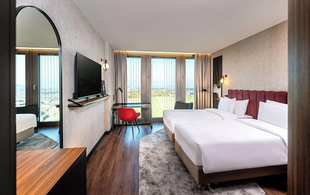 Radisson Blu Hotel At Porsche Design Tower Stuttgart