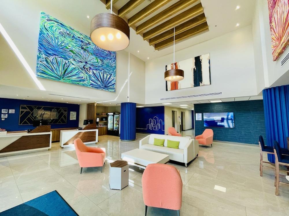 Holiday Inn Express Guadalajara Vallarta Poniente