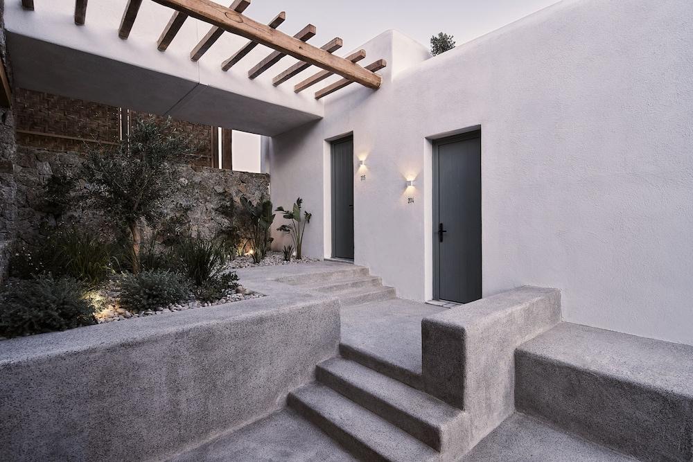 Archipelagos All Suites