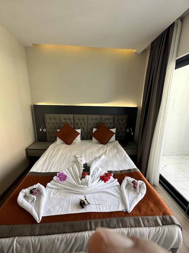 Side Golden Rock Hotel & Spa