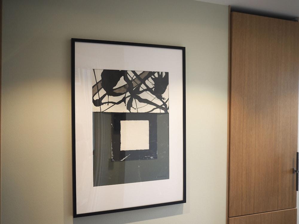 Hypernym Luxury Apartments