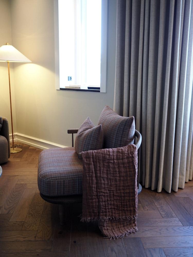 Hypernym Luxury Apartments