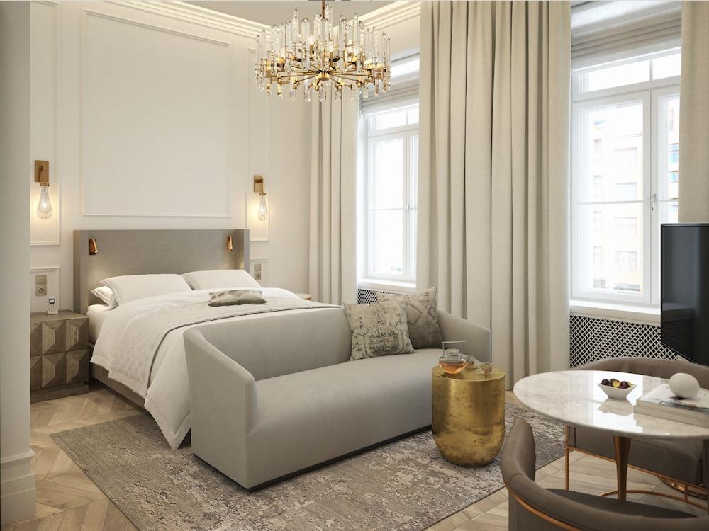 The Hotel Maria