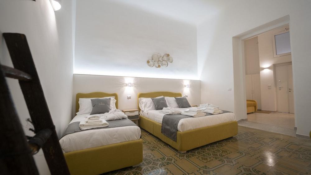 Dimora Fantasia Charme B&B