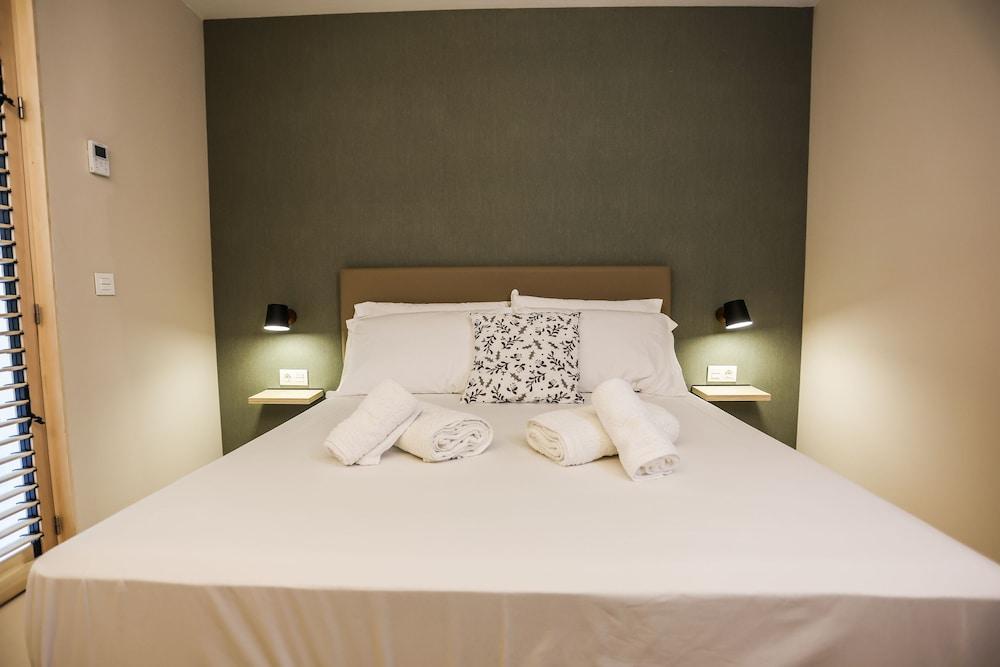 Mythic Boutique Bed & Breakfast