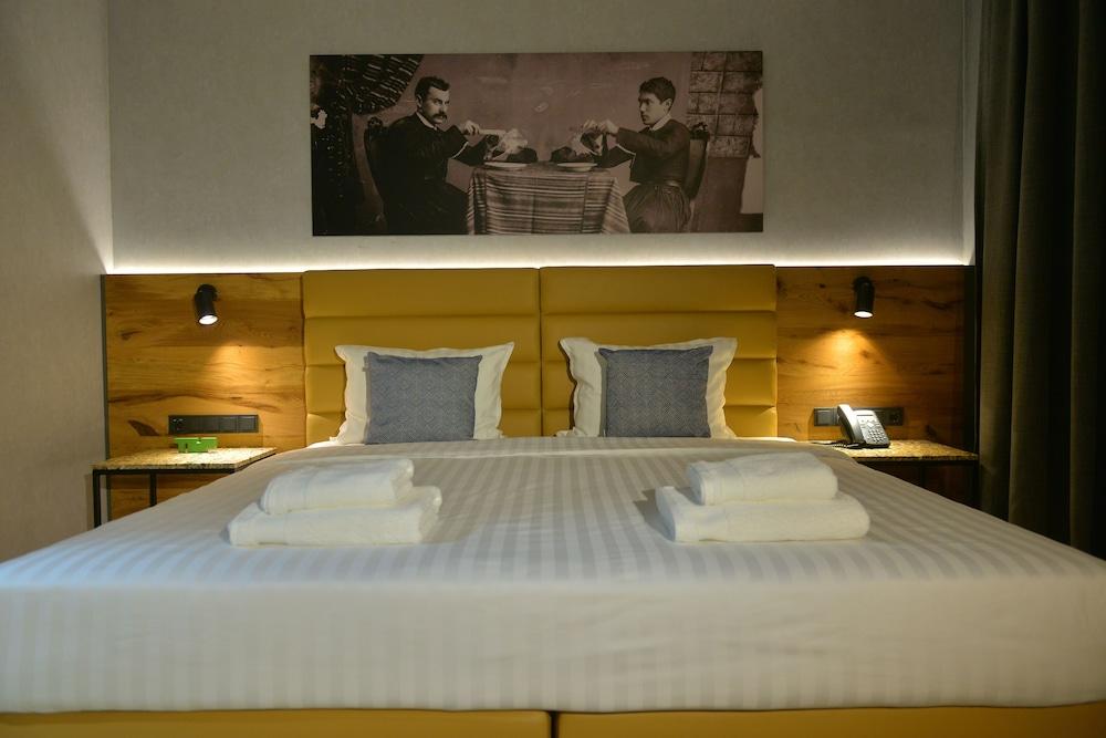Mk Hotel Tirana