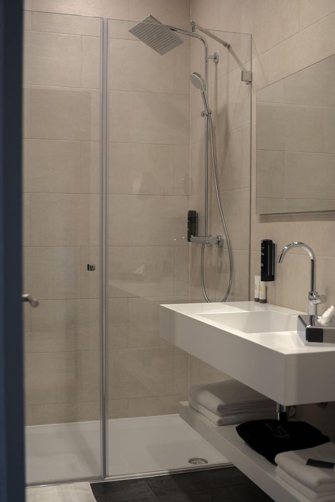 Mk Hotel Tirana