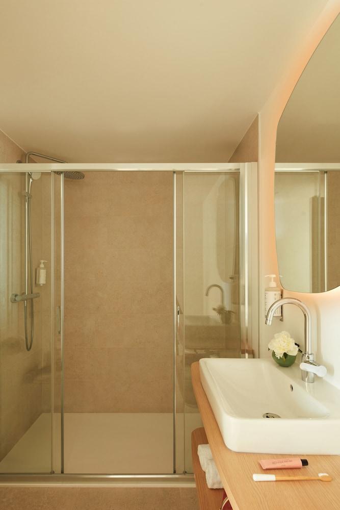 Okko Hotels Paris Rosa Parks