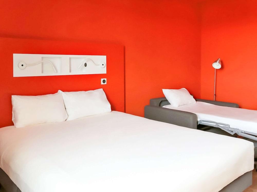 Ibis Budget Beauvais Aeroport