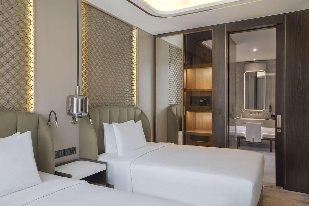 Embassy Suites by Hilton Dubai Business Bay
