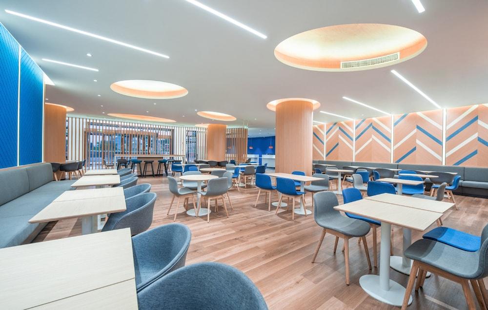 Holiday Inn Express Dongyang Hengdian