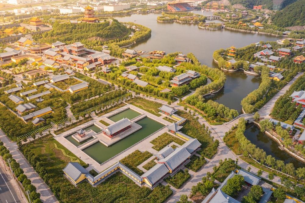 Holiday Inn Express Dongyang Hengdian