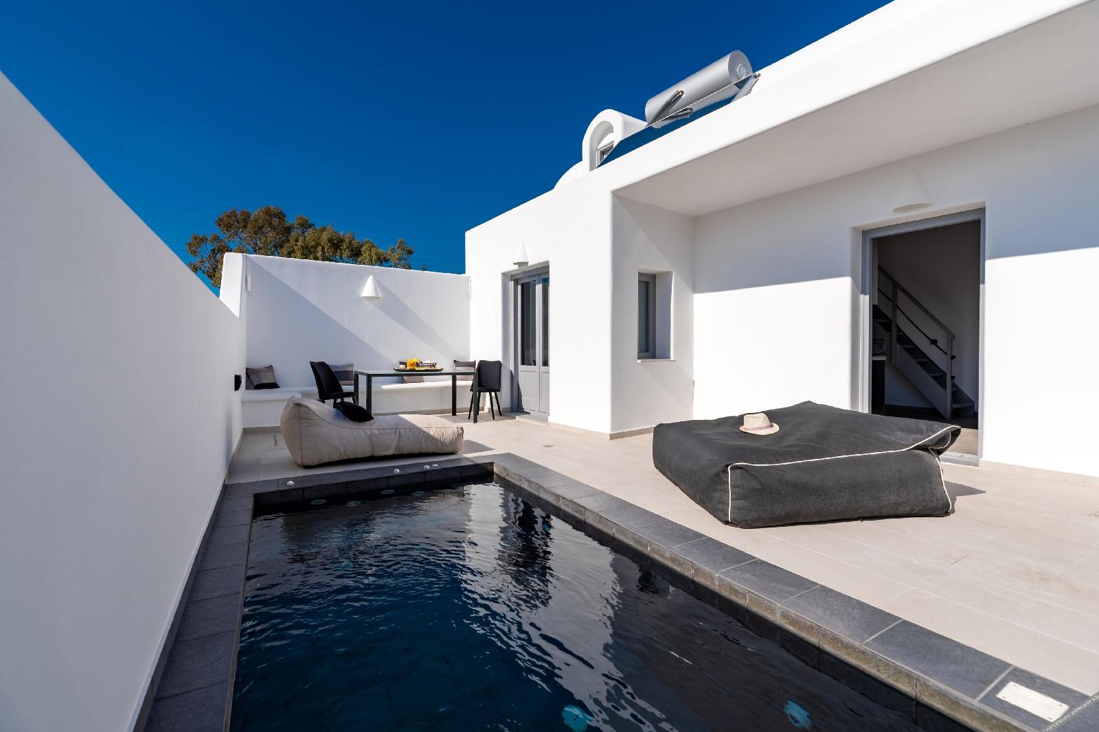 Filoxenia Luxury Villas