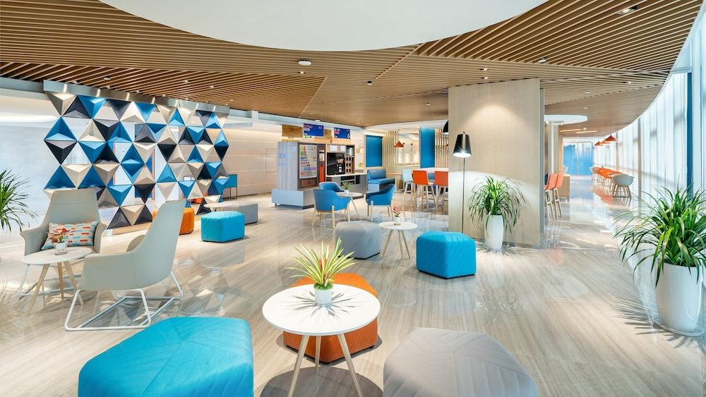 Holiday Inn Express Yangjiang City Center