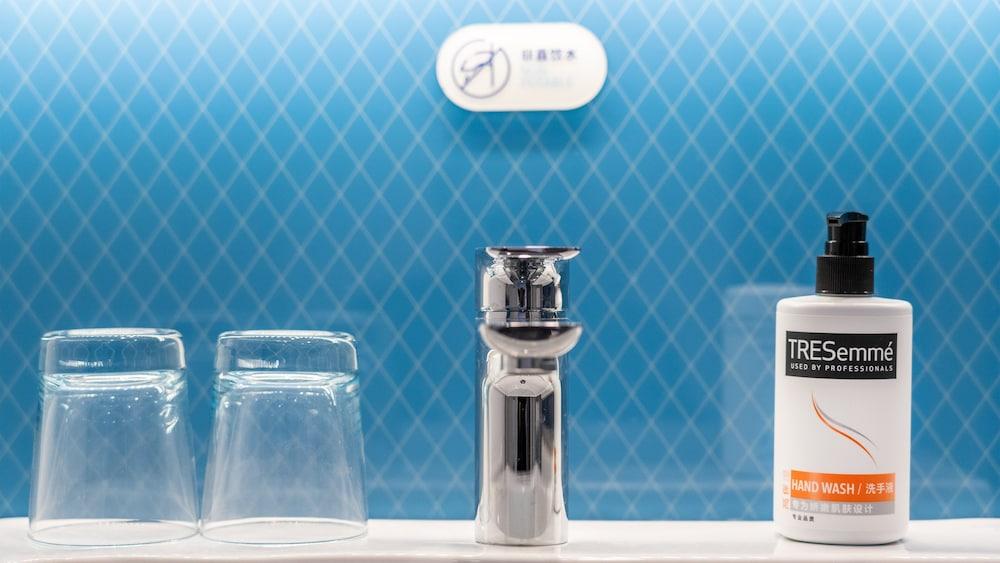 Holiday Inn Express Yangjiang City Center