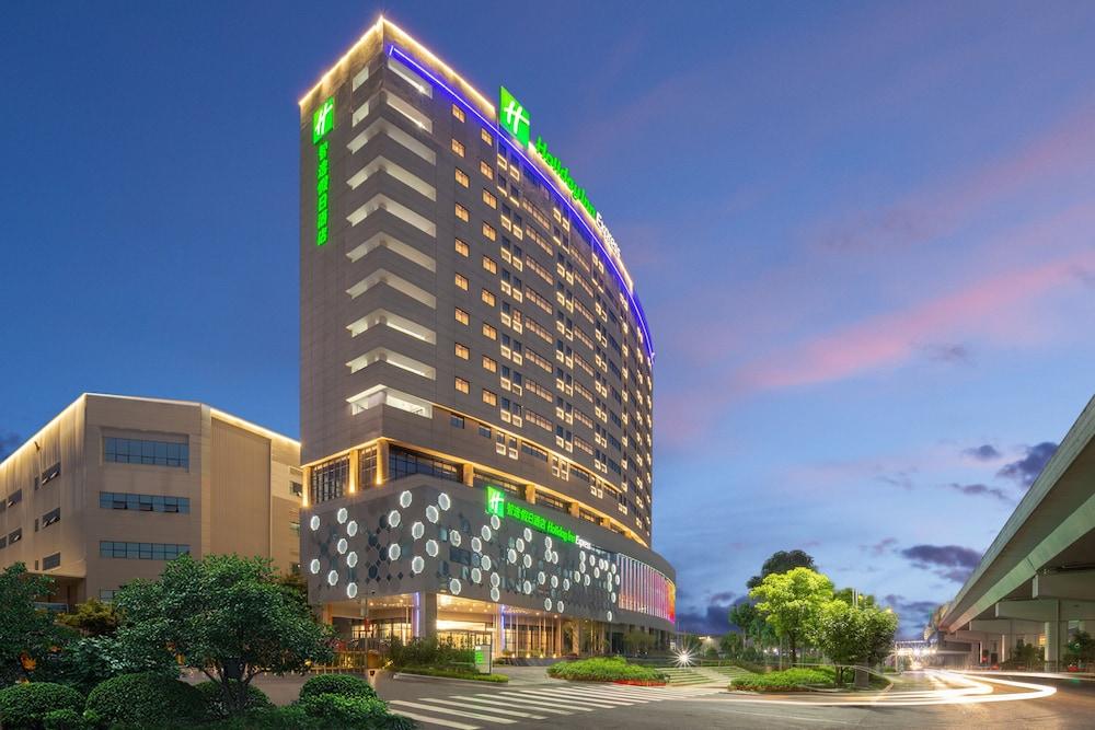 Holiday Inn Express Chongqing Airport Zone