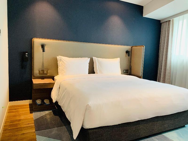 Holiday Inn Express Chongqing Airport Zone