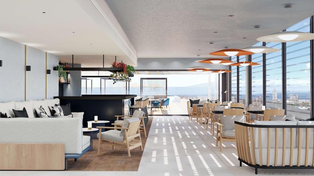 DoubleTree by Hilton Lagoa Azores
