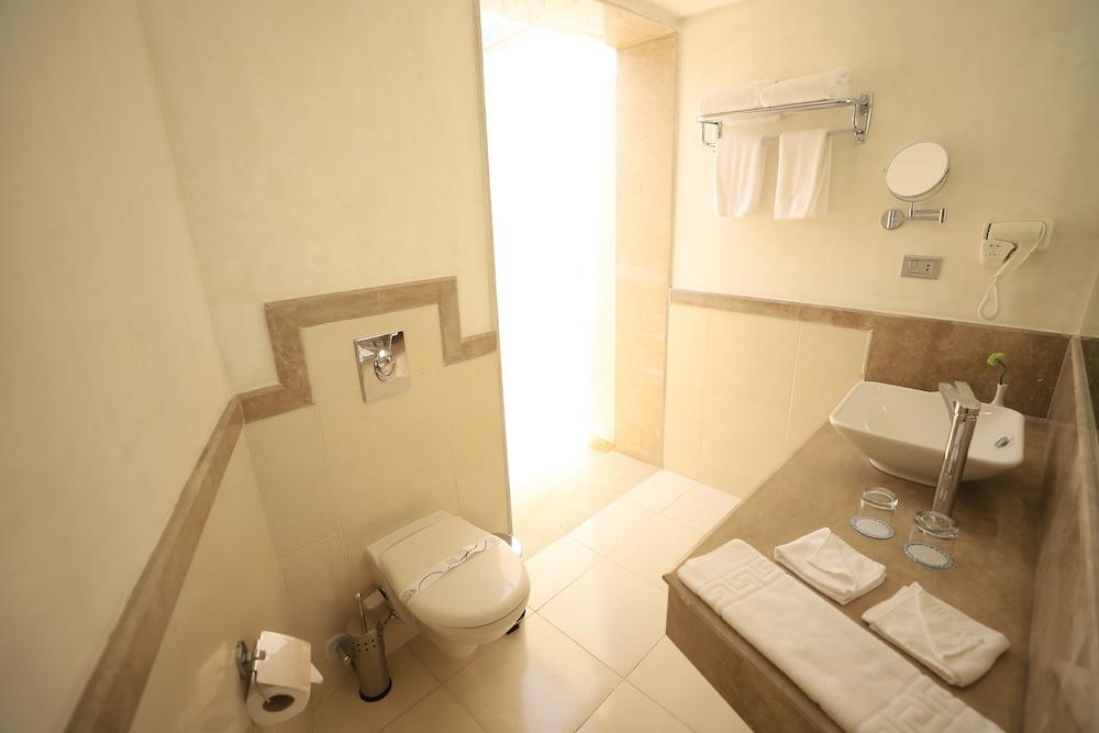 Shams Lodge Water Sports Resort
