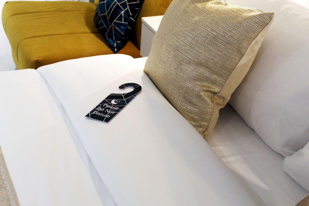 NOX HOTELS - Waterloo