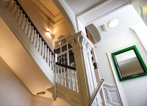 Astor Hyde Park Hostel
