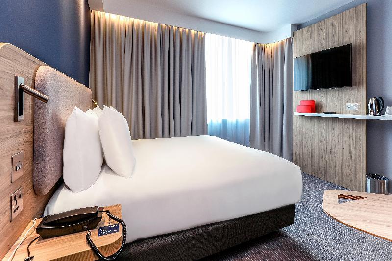 hotel Holiday Inn Express Marne La Vallee Val D Europe, An Ihg Hotel 