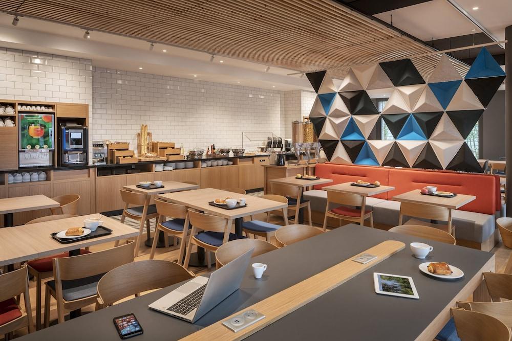 hotel Holiday Inn Express Marne La Vallee Val D Europe, An Ihg Hotel 