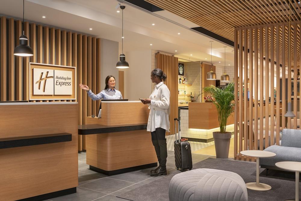 hotel Holiday Inn Express Marne La Vallee Val D Europe, An Ihg Hotel 